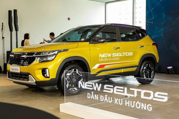 Các phiên bản 1.5L Premium, 1.5 Turbo GT-Line, 1.5 Deluxe và 1.5 Turbo Deluxe đều nhận mức ưu đãi 40 triệu đồng. Mức ưu đãi cao nhất lên tới 55 triệu đồng được áp dụng cho hai phiên bản 1.5L Luxury và 1.5 Turbo Luxury.