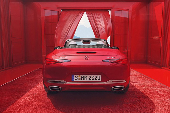 Tuy nhiên, đây không phải là chiếc Maybach hai chỗ đầu tiên. Maybach SW38 đầy phong cách của hãng chế tác thân xe Spohn Karrosserie đã ra mắt trước nó gần 90 năm.