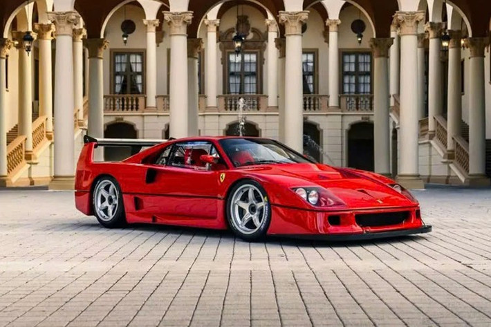 Có những chiếc Ferrari đã trở thành huyền thoại, và F40 vốn đã là một trong những kiệt tác biểu tượng của Maranello, nhưng nó còn tồn tại một phiên bản hiếm hoi hơn nữa – được sinh ra không chỉ cho đường phố mà còn cho đường đua, đó là F40LM.