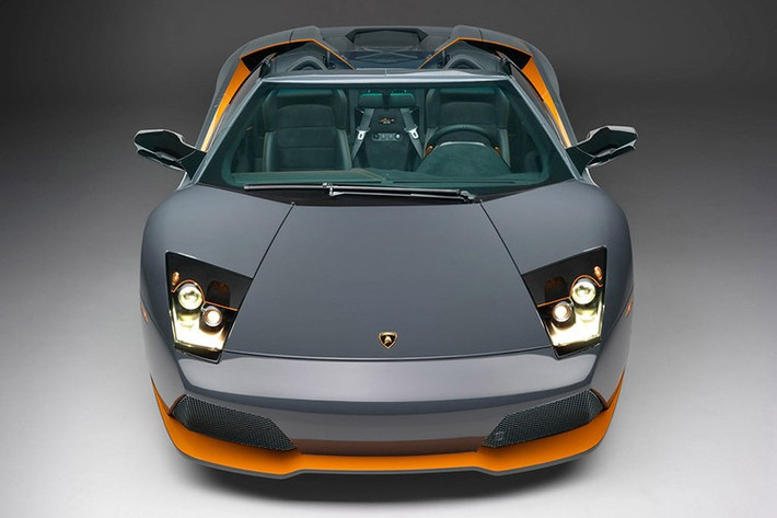 Đã đến lúc chiếc Murcielago Roadster cuối cùng tìm được một ngôi nhà mới. Đại lý niêm yết giá xe là 516.950 đô la, vậy là chiếc xe đã sẵn sàng về tay bất kỳ ai sẵn sàng trả tiền. Cơ hội như vậy không đến hai lần.