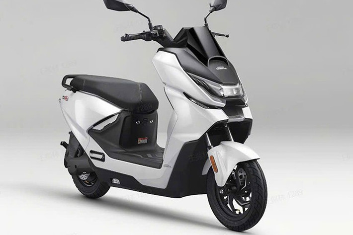 Đáng chú ý, đơn vị nhập khẩu Honda Sundiro DM8B cũng đang chuẩn bị đưa về mẫu Honda E-VO, dự kiến sẽ được bán ra trong vài tháng tới.