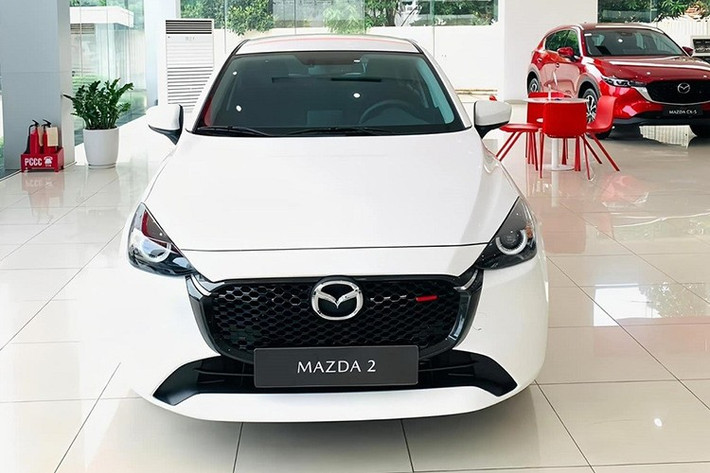 Với mức giá phải chăng, thiết kế hiện đại và khả năng đáp ứng nhu cầu đa dạng từ gia đình đến kinh doanh, Mazda2 tiếp tục là lựa chọn hợp lý cho nhiều khách hàng trong tầm giá dưới 500 triệu đồng.