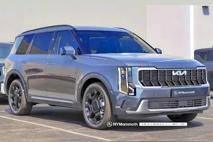 Sáu năm trước, Kia Telluride từng được nhận định là một mẫu SUV cỡ lớn, sang trọng và sẵn sàng khiến Ford Explorer phải dè chừng. Nhận định đó hoàn toàn chính xác khi mẫu xe này nhanh chóng trở thành sản phẩm bán chạy thứ hai của thương hiệu xe Kia Hàn Quốc.