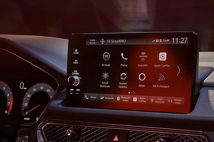 Chưa hết, Acura còn trang bị tiêu chuẩn Apple CarPlay và Android Auto không dây, kết hợp sạc điện thoại không dây. Mẫu xe Acura Integra 2026 này sẽ có mặt tại các đại lý từ tháng 8/2025, vẫn giữ hộp số vô cấp CVT hoặc hộp số sàn 6 cấp cho những ai thích cảm giác lái thể thao.
