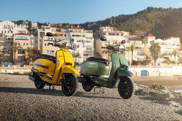 Lambretta – nhà sản xuất xe tay ga đến từ Ý được biết đến là một trong những thương hiệu có bề dày lịch sử lâu đời và từng được mệnh danh là biểu tượng xe tay ga cổ điển vượt thời gian. Hãng có lượng người hâm mộ đông đảo trên toàn thế giới.
