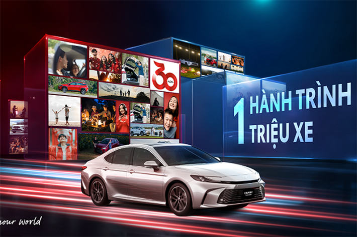 Toyota: 6.213 xe Với 6.213 xe bán ra trong tháng, Toyota tiếp tục giữ vững ngôi vị số một trên thị trường, nâng tổng doanh số 6 tháng đầu năm lên 29.274 xe. Trong đó, Yaris Cross bất ngờ vươn lên dẫn đầu danh mục sản phẩm của hãng với 1.118 xe trong tháng, tiếp theo là Vios (1.059 xe), Innova Cross (834 xe), Corolla Cross (806 xe) và Veloz Cross (766 xe).