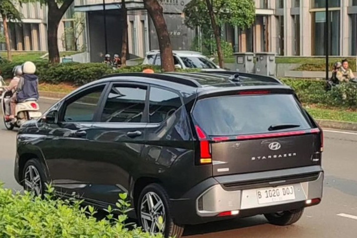 Hiện tại, Hyundai chưa công bố chi tiết thông số kỹ thuật của Stargazer X 2026, nhưng theo nhiều nguồn tin, khả năng cao xe vẫn sẽ sử dụng động cơ xăng Smartstream 1.5L 4 xi-lanh, sản sinh công suất 113 mã lực, giống phiên bản tiền nhiệm.