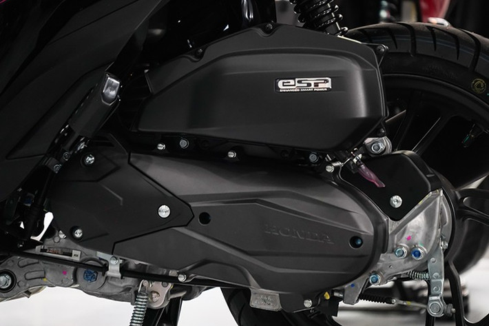 Liên doanh của Honda tại Malaysia trang bị cho Honda Vario 125 động cơ xy-lanh đơn, dung tích 125cc SOHC, 4 kỳ, công nghệ eSP, làm mát bằng dung dịch tích hợp hệ thống phun xăng điện tử FI. Động cơ này được tinh chỉnh, sản sinh công suất 11,5 mã lực tại 8.500 vòng/phút và mô-men xoắn 11,7 Nm tại 5.000 vòng/phút.