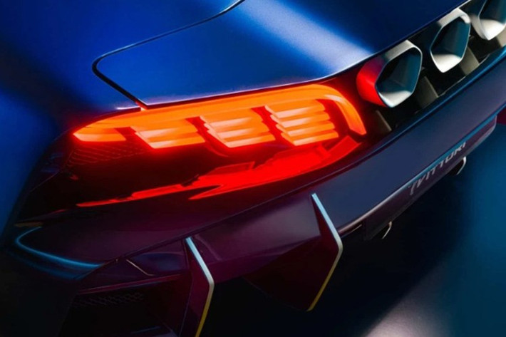 Pininfarina, biểu tượng của thiết kế ôtô Ý, từng tạo nên vẻ đẹp bất hủ cho Ferrari, Alfa Romeo và nhiều thương hiệu khác, nay lại để AI góp phần định hình một siêu xe mang tên mình, điều mà nhiều người coi là “dị giáo” trong thế giới sáng tạo cơ khí.