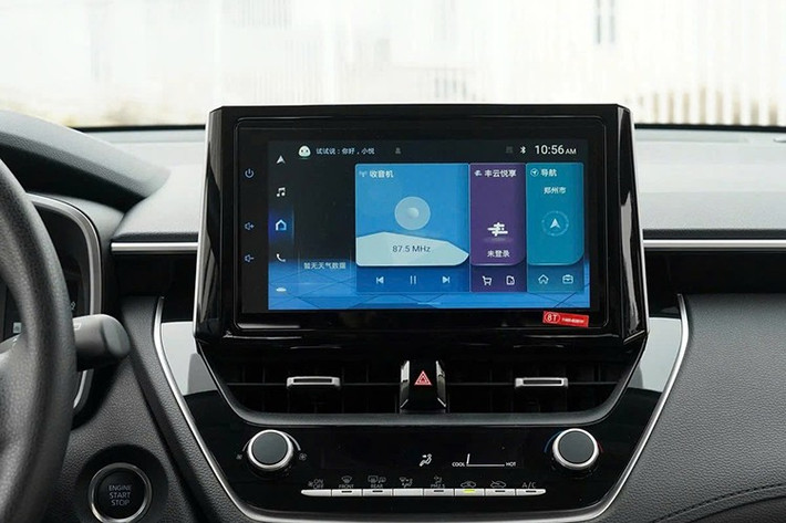 Giống như đời trước, mẫu SUV cỡ nhỏ này sẽ được trang bị tùy chọn động cơ xăng hoặc hybrid tự sạc. Bản máy xăng sử dụng động cơ 4 xi-lanh, 2.0L, cho công suất tối đa 169 mã lực. Sức mạnh được truyền động tới bánh trước qua hộp số CVT.