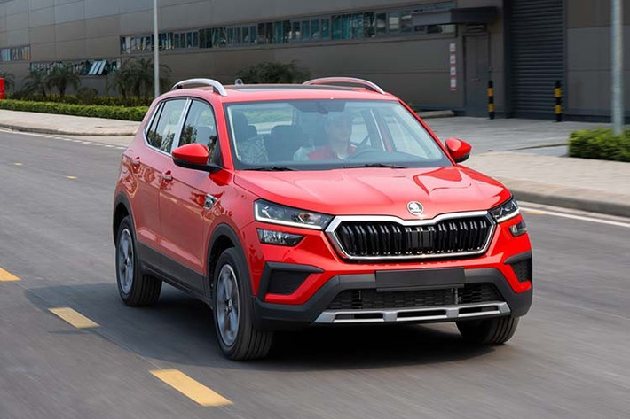 Skoda Kushaq sẽ gia nhập nhóm SUV đô thị cỡ B vốn đang rất sôi động tại Việt Nam, cạnh tranh với những cái tên đáng gờm như như Mitsubishi Xforce, Hyundai Creta, Kia Seltos hay Toyota Yaris Cross.