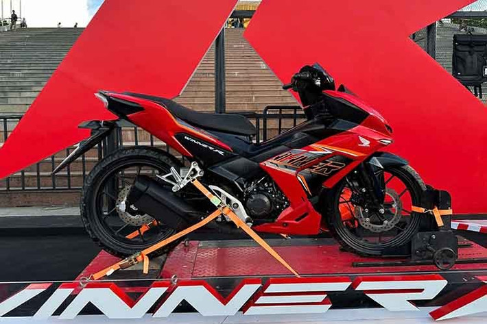 Phát triển từ dòng Winner từng tạo tiếng vang lớn kể từ năm 2016, phiên bản WINNER R mang thiết kế thể thao hoàn toàn mới, sắc nét và hiện đại hơn.