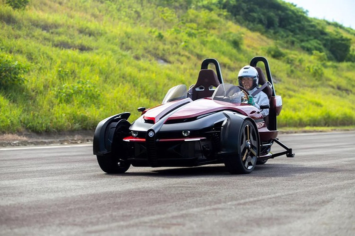 Yamaha cũng thường xuyên tạo ra những mẫu xe hơi ý tưởng hoặc thử nghiệm - thường được trưng bày tại triển lãm ôtô Tokyo (nay là Triển lãm di động Nhật Bản Tokyo). Tại Tokyo năm nay, hãng đã trở lại với một mẫu ôtô Yamaha Tricera 3 bánh hoàn toàn mới.