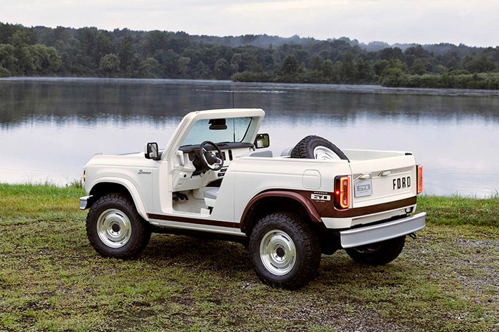 Bronco Roadster Concept là lời nhắc nhở rằng thiết kế mới chỉ là bước khởi đầu, Ford muốn khách hàng hình dung Bronco thành “của riêng” họ, bởi đó chính là linh hồn của câu chuyện Bronco.