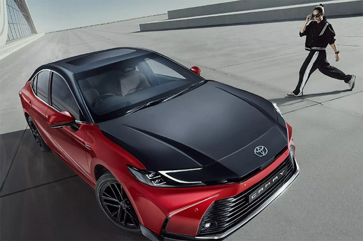 Mẫu xe sedan Toyota Camry Sprint Edition đặc biệt này được phát triển bởi Toyota Kirloskar Motor, liên doanh giữa Toyota và Kirloskar Group, chuyên sản xuất và phân phối xe Toyota tại Ấn Độ.