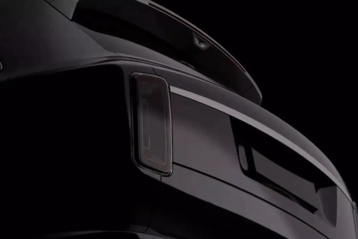 Cửa mở ngược cũng xuất hiện dù không có ô giấu trong cửa đặc trưng của Rolls-Royce. Chưa dừng ở đó, Dreame còn “chơi lớn” hơn khi giấu luôn cột B trong cánh cửa, tạo lối ra vào liền mạch mà vẫn đảm bảo độ cứng xoắn vượt 45.000 Nm/độ.