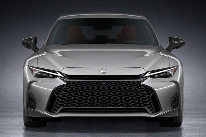 Với những thay đổi toàn diện này, Lexus IS 2026 thế hệ mới sẽ cạnh tranh mạnh mẽ với các đối thủ đến từ châu Âu ở phân khúc sedan hạng sang. Xe dự kiến mở bán tại nhiều thị trường từ đầu năm 2026.