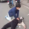 Gặp ca tai nạn giữa đường, bác sĩ xuống xe cứu người kịp thời
