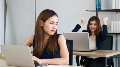 Người EQ thấp dễ đối mặt 7 rủi ro, khó thành công 