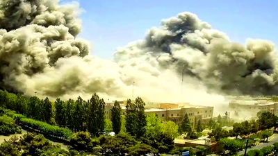 Israel tấn công loạt trung tâm chỉ huy quan trọng Iran 