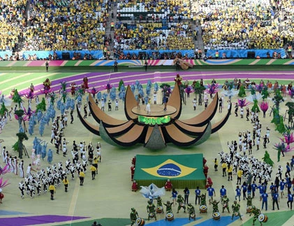 Vẻ đẹp các nữ vũ công lễ khai mạc World Cup