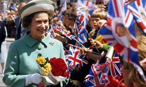 90 năm cuộc đời Nữ hoàng Anh