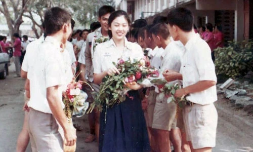Chùm ảnh tuổi trẻ của cựu Thủ tướng Thái Lan Yingluck