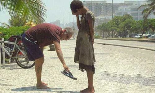 Những bức ảnh lay động lòng người trên thế giới