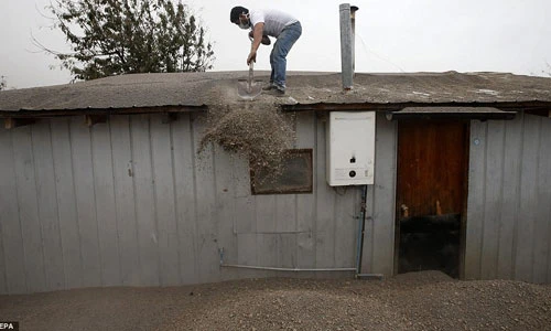 Núi lửa Calbuco phun trào, Chile chìm trong tro bụi