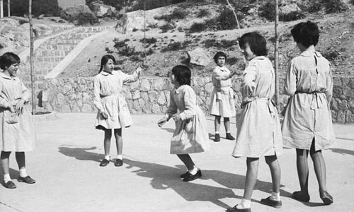 Thập niên 1960, thành phố Barcelona có gì?