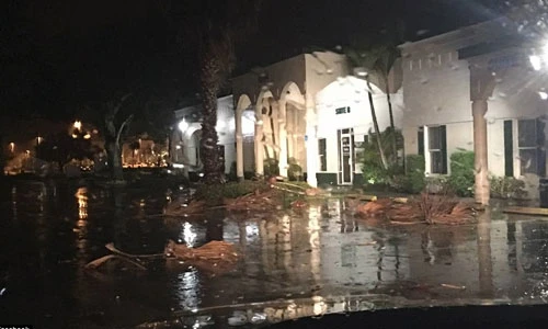 Kinh hãi ảnh siêu bão Matthew càn quét nước Mỹ