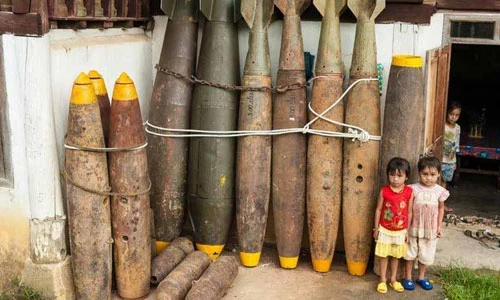 Những vật dụng độc đáo làm từ vỏ bom ở Lào