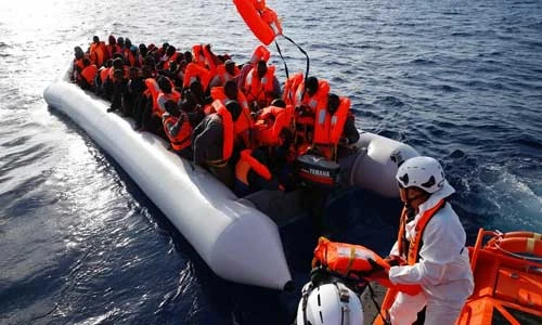 Chùm ảnh cứu dân di cư trên Địa Trung Hải