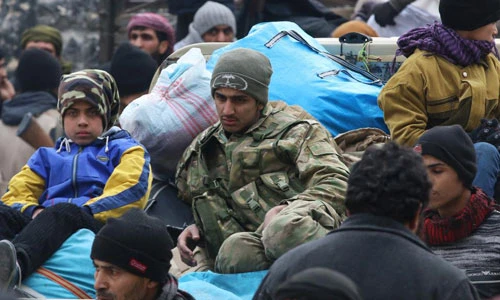 Dân sơ tán khỏi đông thành phố Aleppo qua ảnh