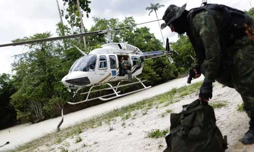 Chùm ảnh kiểm lâm Brazil chống lâm tặc, bảo vệ rừng Amazon 