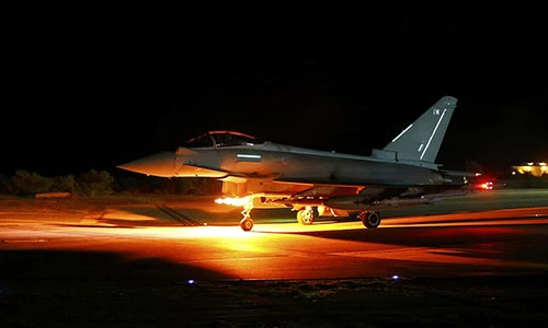 Chùm ảnh chiến đấu cơ Anh không kích IS ở Syria