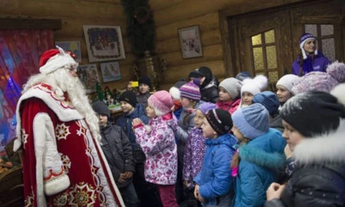 Thăm nhà Ông Già Tuyết ở Kuzminki, Moskva