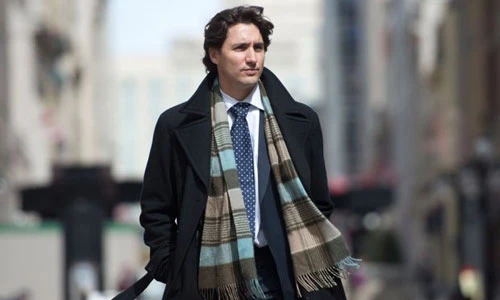 14 khoảnh khắc làm “đốn tim” chị em của Thủ tướng Canada