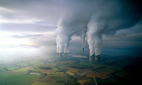 Chủm ảnh con người tiêu diệt môi trường đang sống