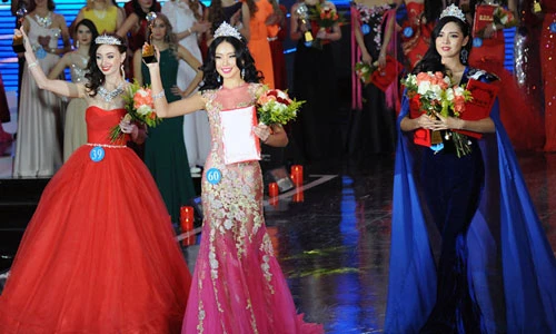 Nhan sắc chân dài trong cuộc thi sắc đẹp Nga-Trung-Mông Cổ