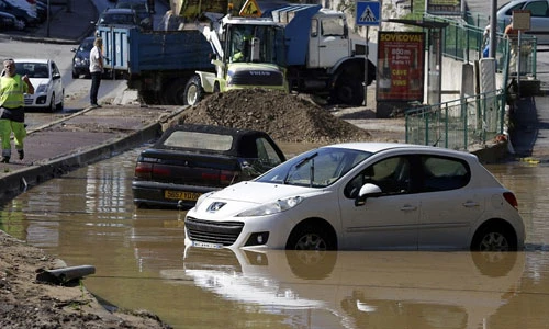 Toàn cảnh trận lũ lụt lịch sử ở Pháp