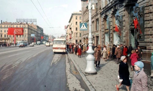 Ảnh màu hiếm về đường phố Moscow dưới thời Liên Xô