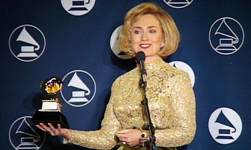 Ngắm nhan sắc bà Hillary Clinton qua năm tháng