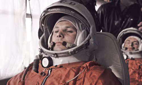 Xem lại chuyến bay đầu tiên của con người vào vũ trụ