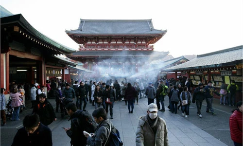 Đầu năm ghé thăm ngôi đền Sensoji cổ kính Tokyo qua ảnh
