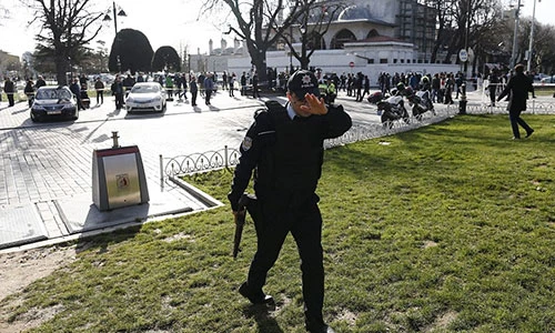 Hiện trường vụ nổ kinh hoàng ở Istanbul