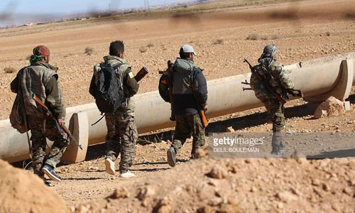 Ảnh: Lực lượng SDF trên chiến trường đánh phiến quân IS