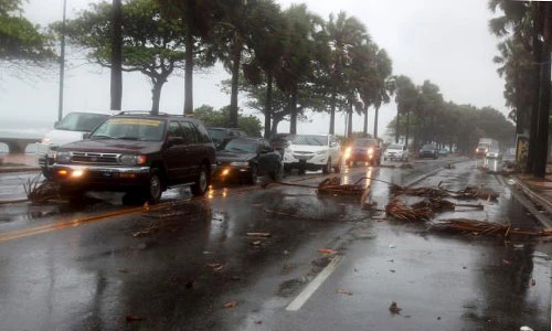 Hình ảnh bão Erika càn quét Dominica, hơn 50 người thường vong