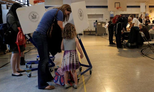 Bầu cử TT Mỹ 2016: Dân New York bỏ phiếu sơ bộ