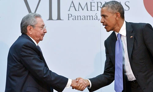 Những cái bắt tay đi vào lịch sử chính trị thế giới